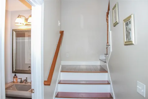13 Olde Parish Way Portsmouth NH 03801