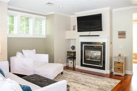 13 Olde Parish Way Portsmouth NH 03801