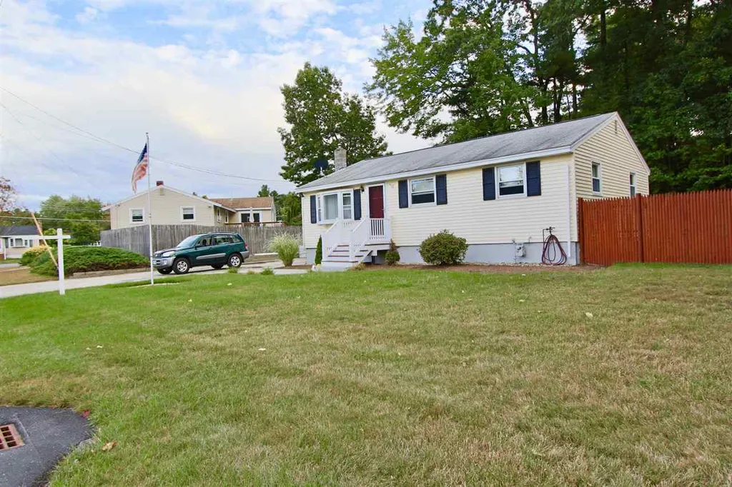 4 Portchester Drive Nashua NH 03062
