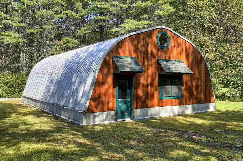 999 Weare Road Henniker NH 03242