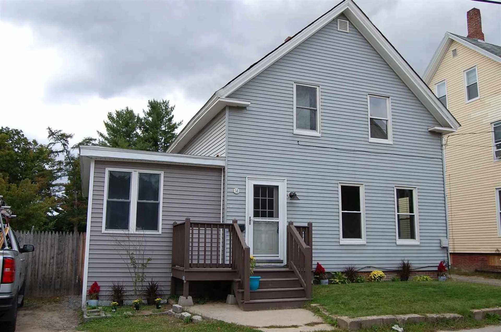 14 Cleveland Place Laconia NH 03246