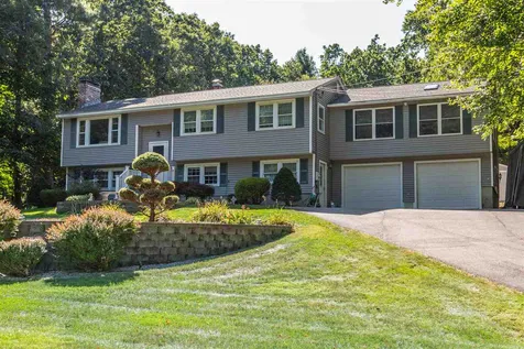 4 Currier Drive Londonderry NH 03053