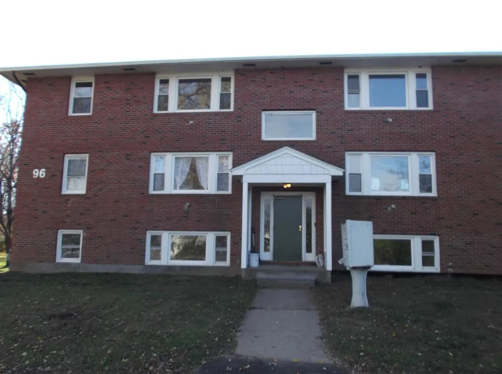 96 -3 Pearl Street Essex VT 05452