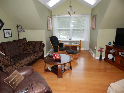 13A Blunt Drive Derry NH 03038