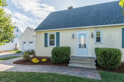 4 Mount Vernon Street Nashua NH 03064