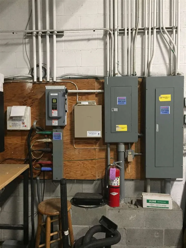 11 Industrial Way Atkinson NH 03811