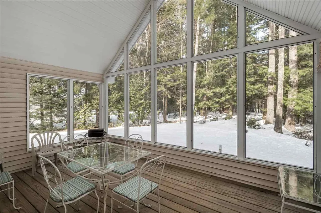 6 Fairchild Drive Durham NH 03824