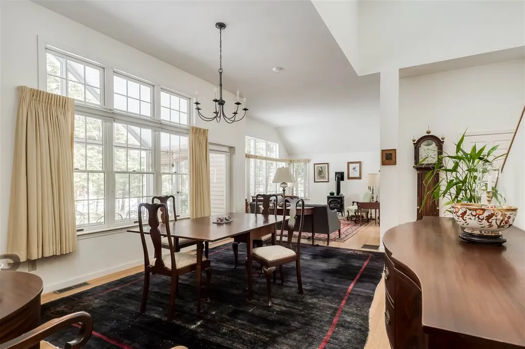 6 Fairchild Drive Durham NH 03824