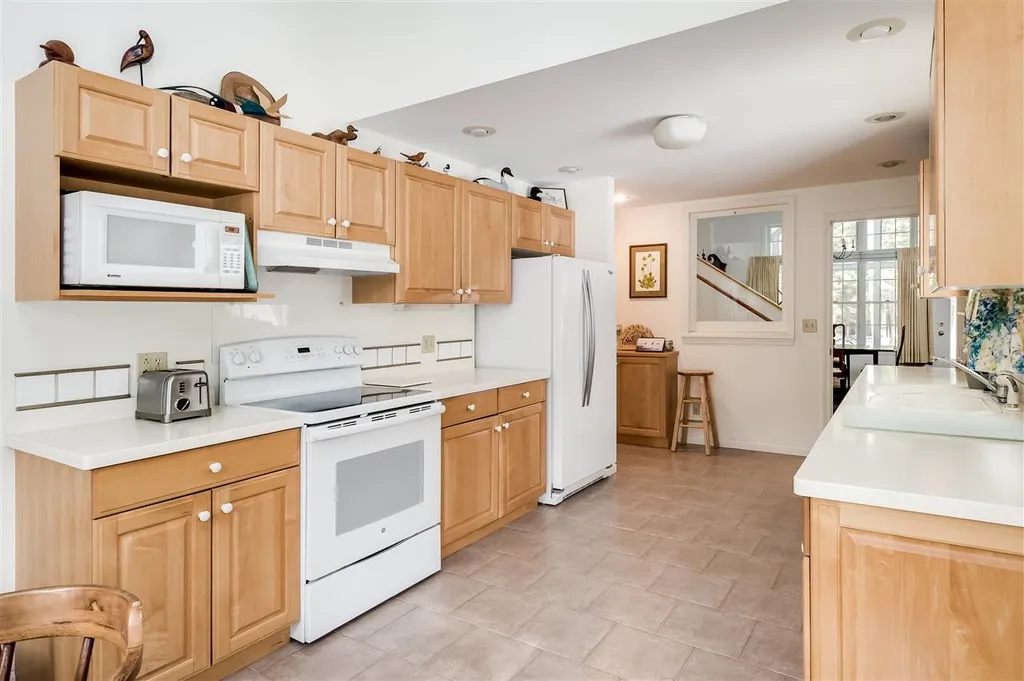6 Fairchild Drive Durham NH 03824