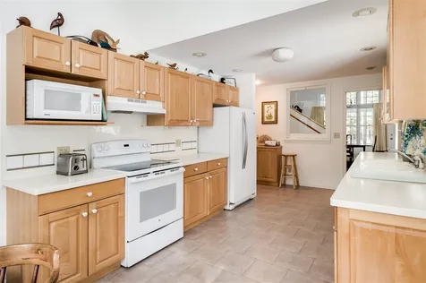 6 Fairchild Drive Durham NH 03824