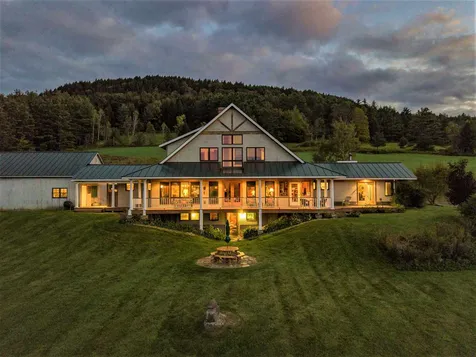 25 Hartwood Way Hartland VT 05048