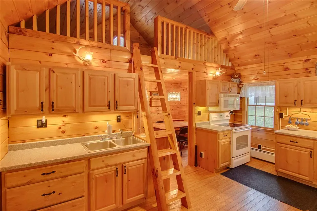 120 Ammonoosuc Avenue Bath NH 03740