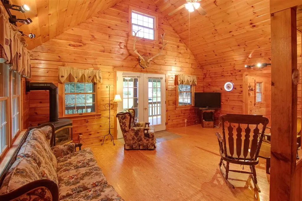 120 Ammonoosuc Avenue Bath NH 03740