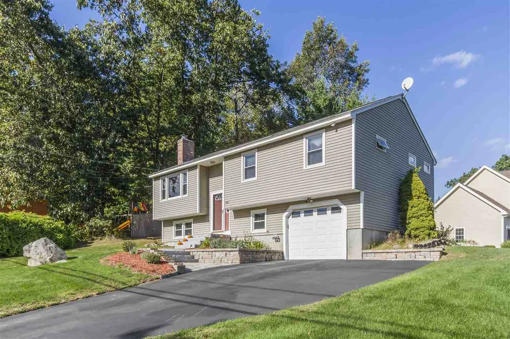 1 Hazel Avenue Nashua NH 03062