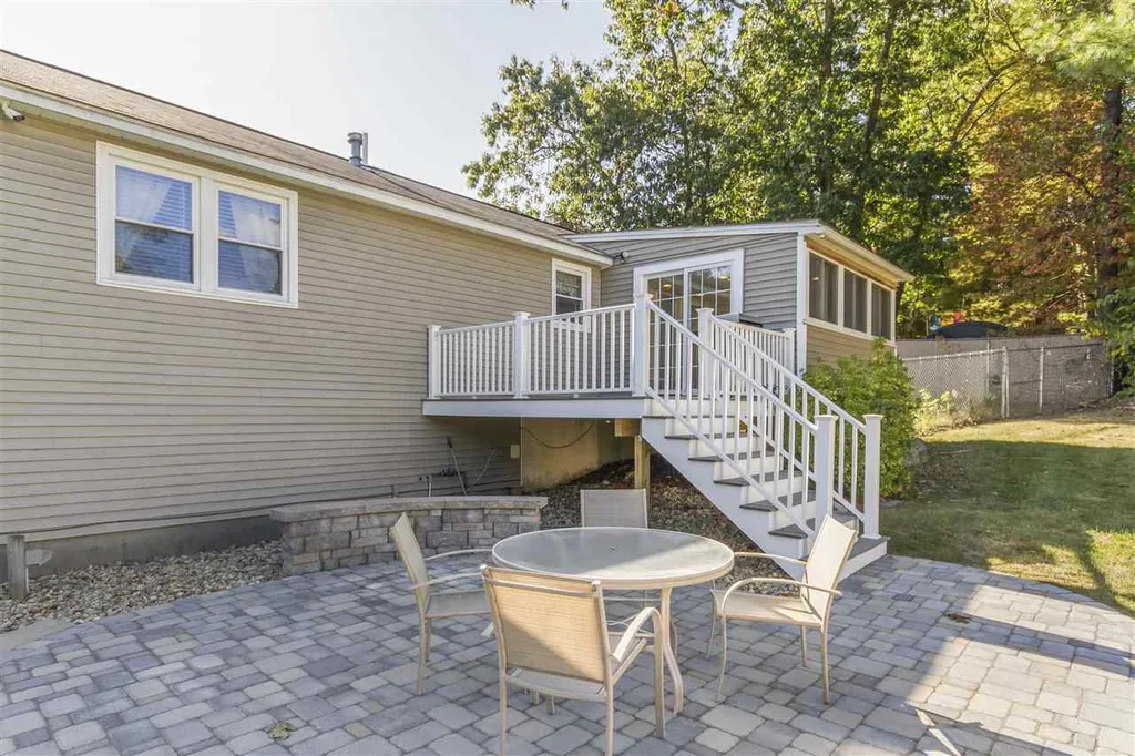 1 Hazel Avenue Nashua NH 03062