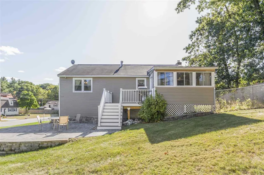1 Hazel Avenue Nashua NH 03062