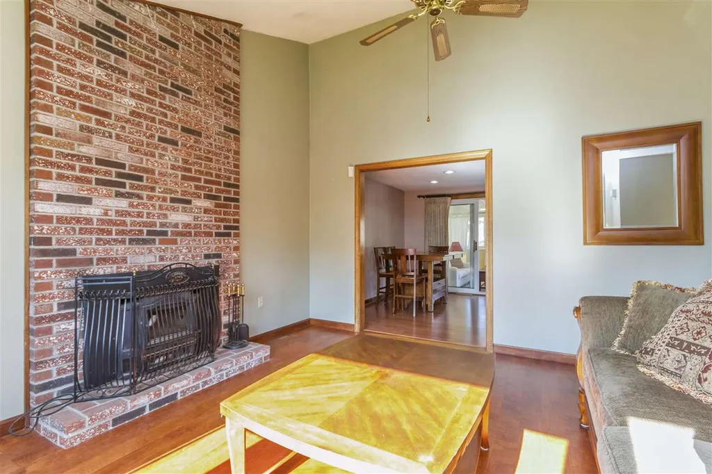 1 Hazel Avenue Nashua NH 03062
