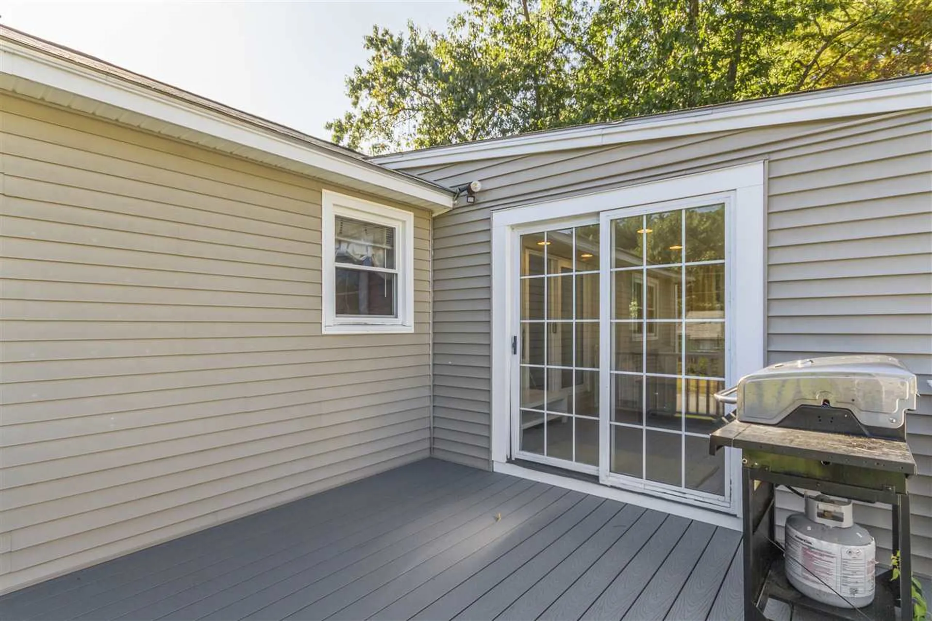 1 Hazel Avenue Nashua NH 03062
