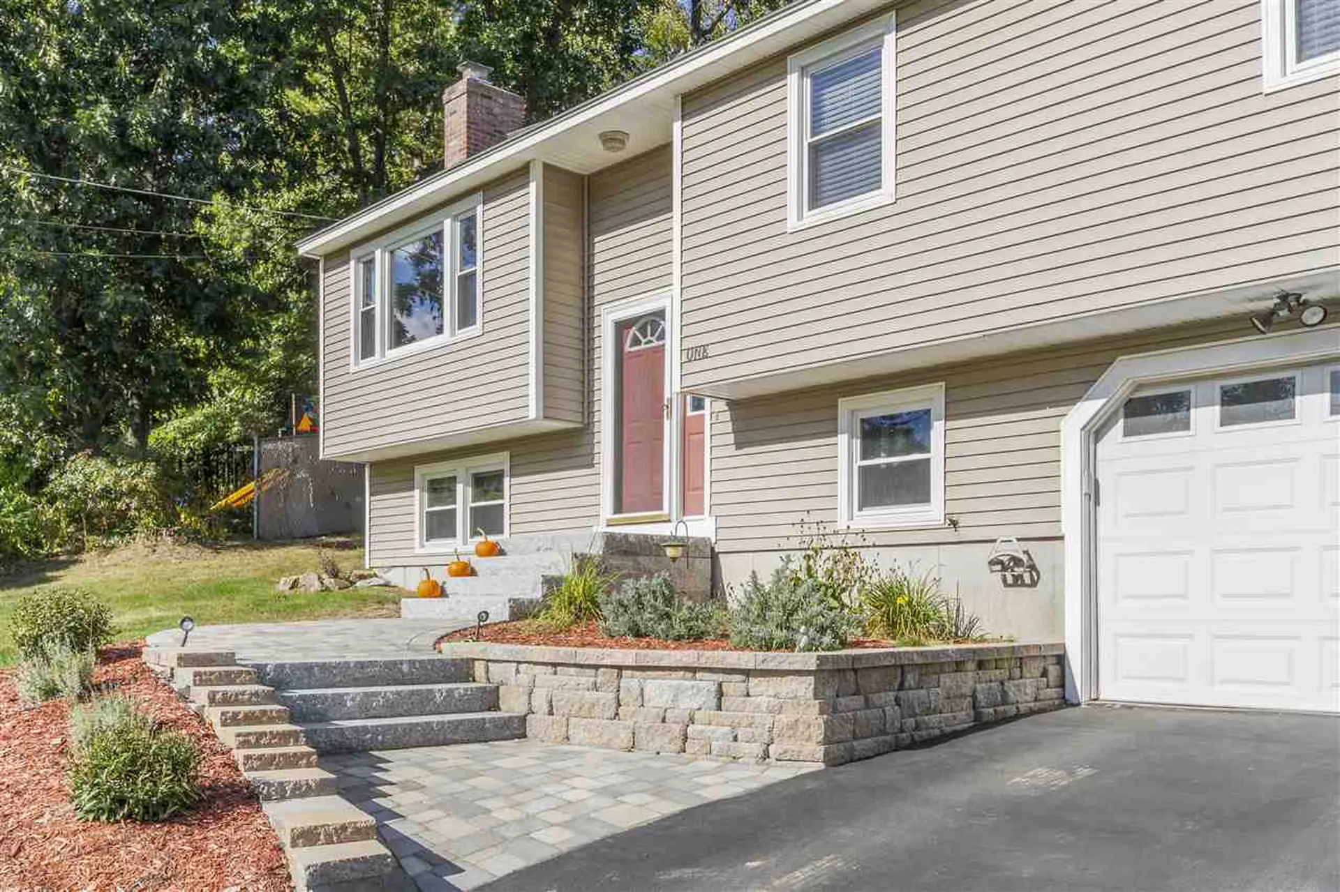 1 Hazel Avenue Nashua NH 03062