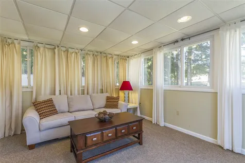 1 Hazel Avenue Nashua NH 03062