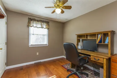 1 Hazel Avenue Nashua NH 03062