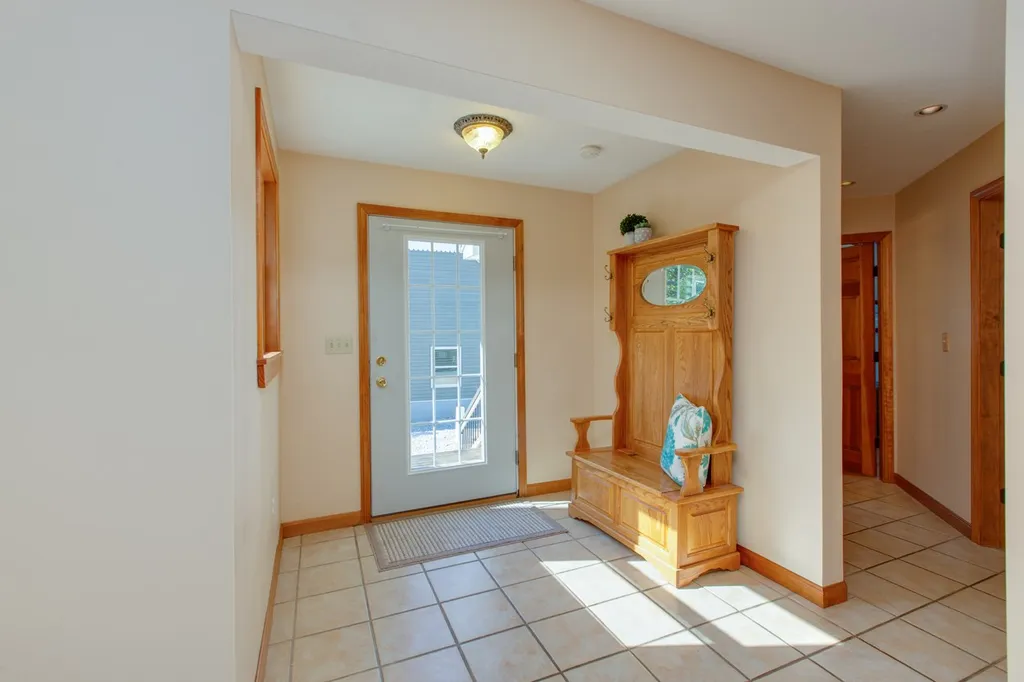 19 Kessler Way Barrington NH 03825