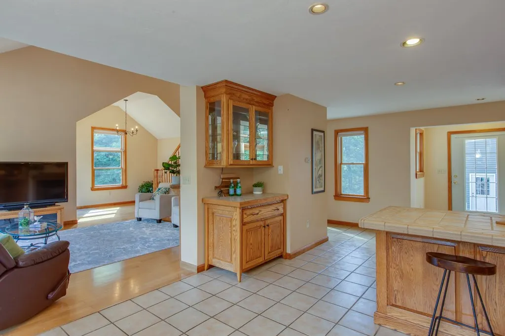 19 Kessler Way Barrington NH 03825