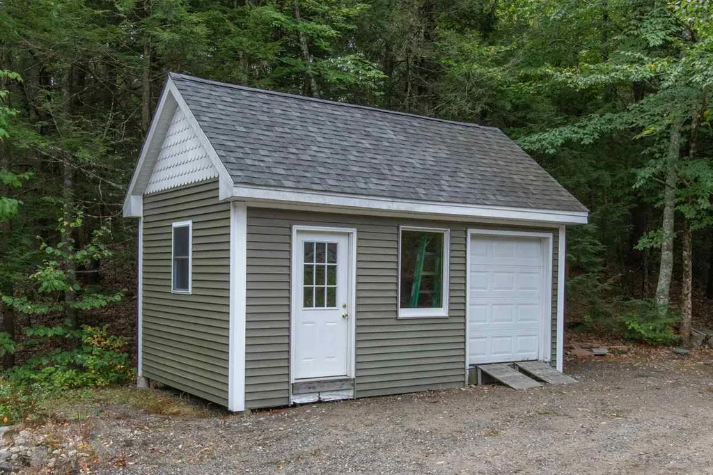 19 Kessler Way Barrington NH 03825