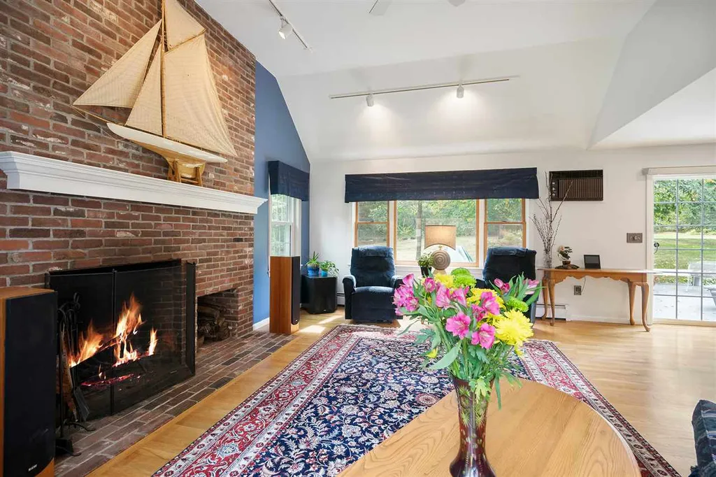 4a Pinewood Drive Amherst NH 03031