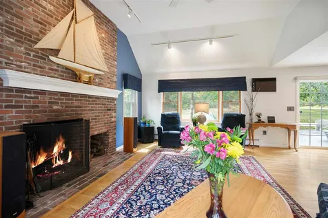 4a Pinewood Drive Amherst NH 03031