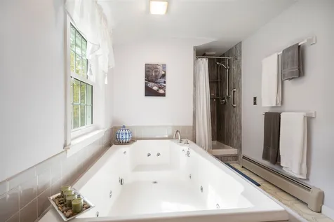 4a Pinewood Drive Amherst NH 03031