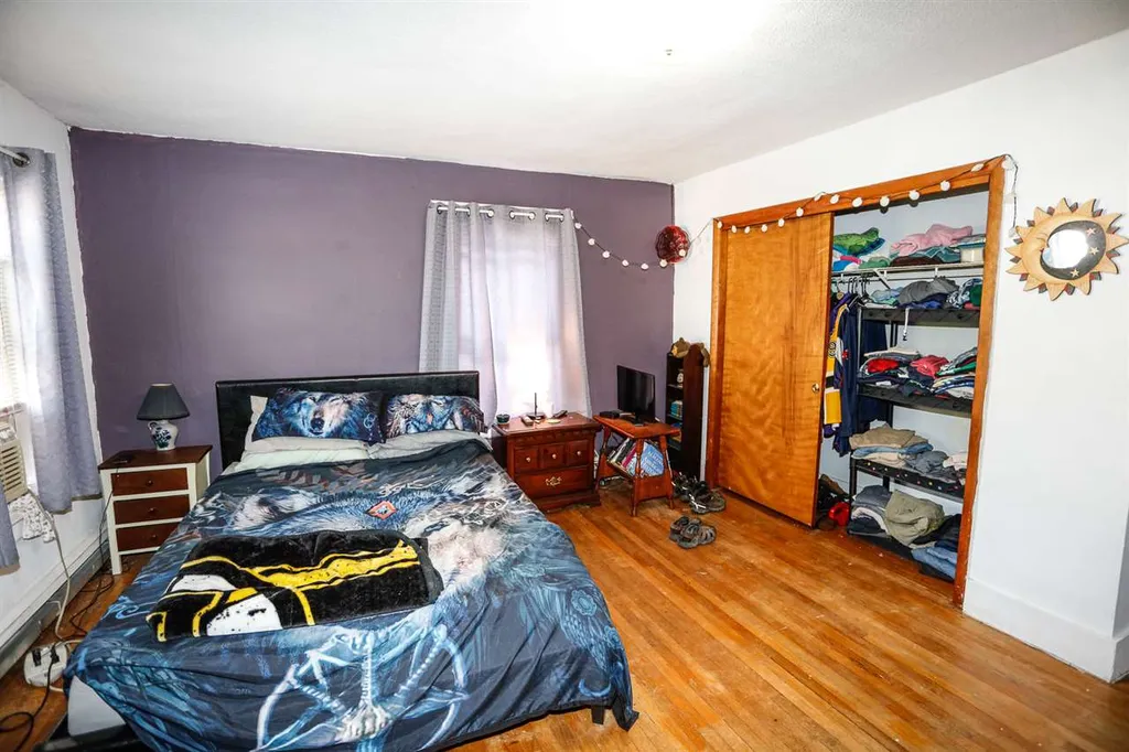 97 Ash Street Nashua NH 03060