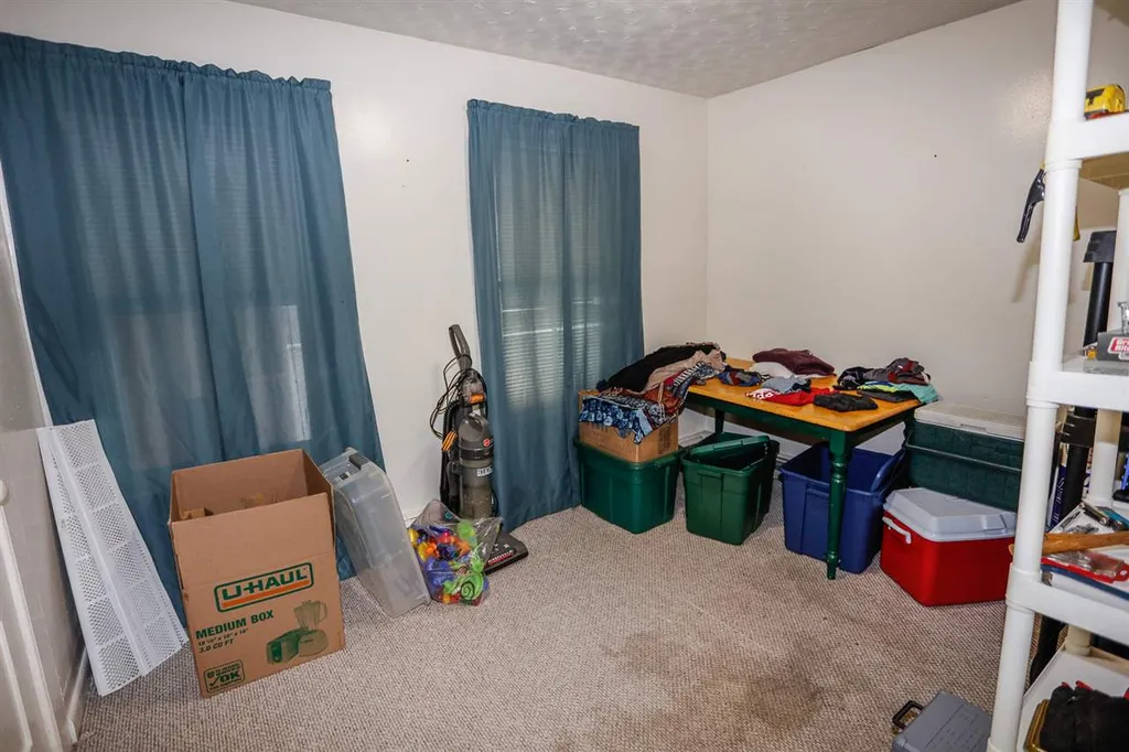 97 Ash Street Nashua NH 03060