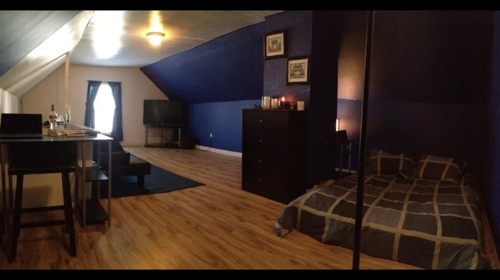 97 Ash Street Nashua NH 03060