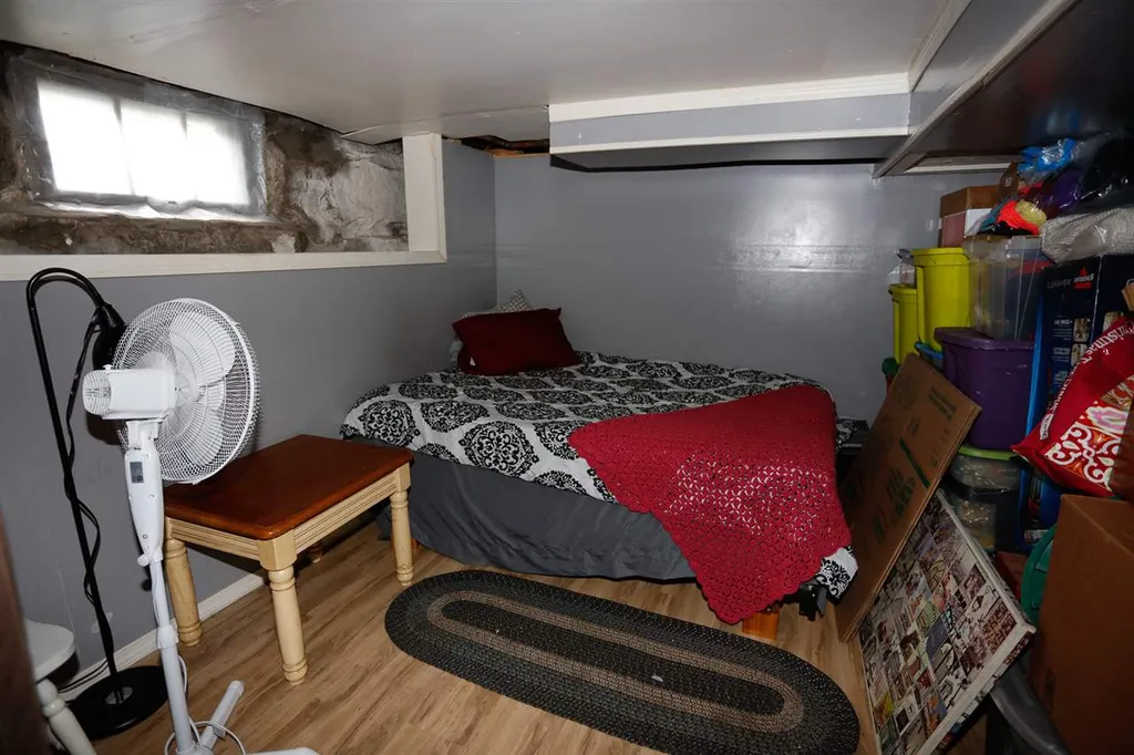 97 Ash Street Nashua NH 03060