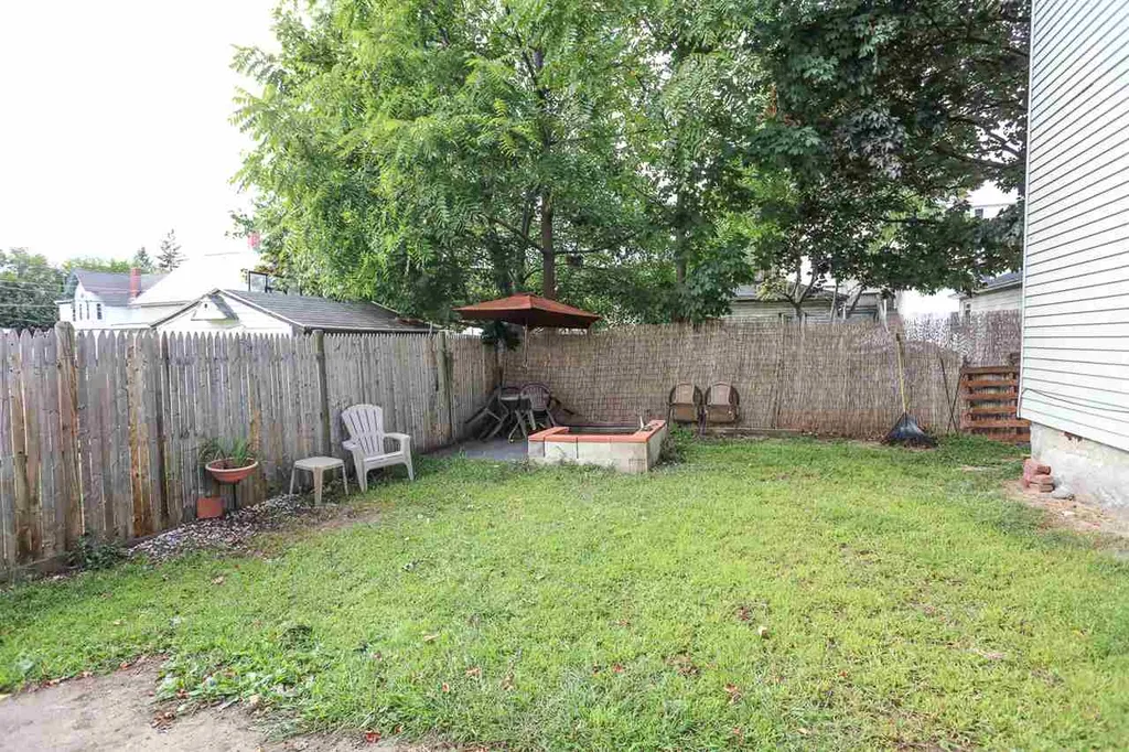97 Ash Street Nashua NH 03060