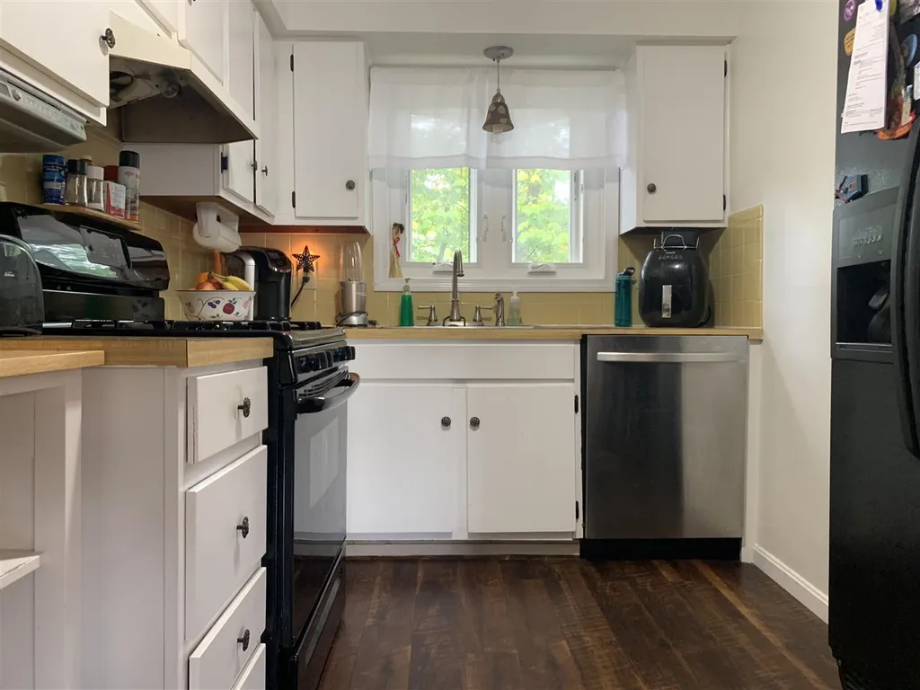 8b Cedarbrook Village Rochester NH 03867
