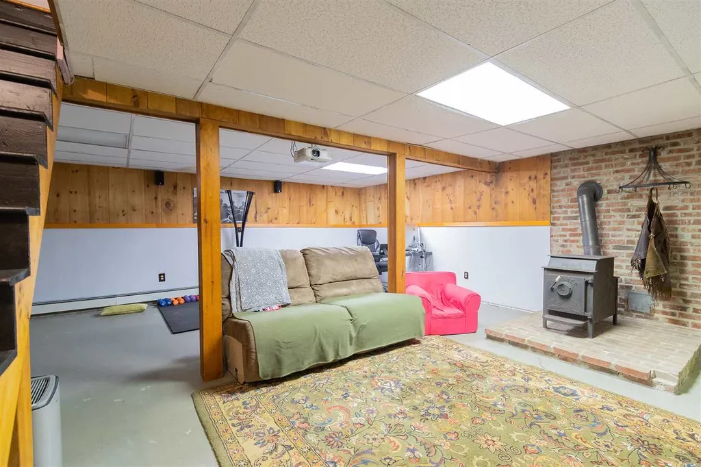 304 Hillside Drive Henniker NH 03242