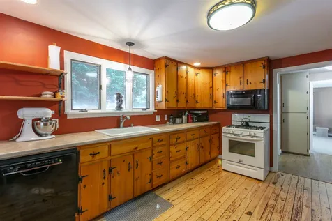 166 Pine Street Newport NH 03773