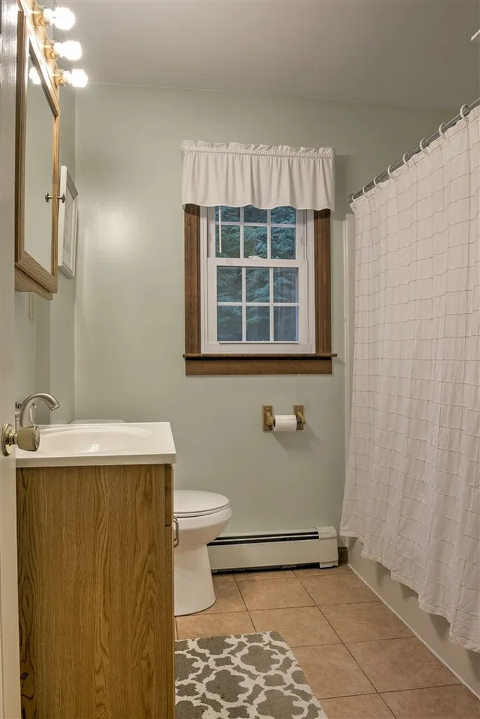 27 Partridgeberry Lane Swanzey NH 03446