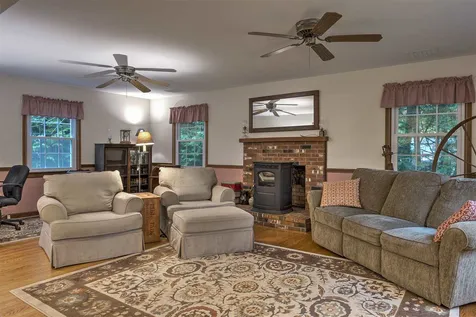 27 Partridgeberry Lane Swanzey NH 03446
