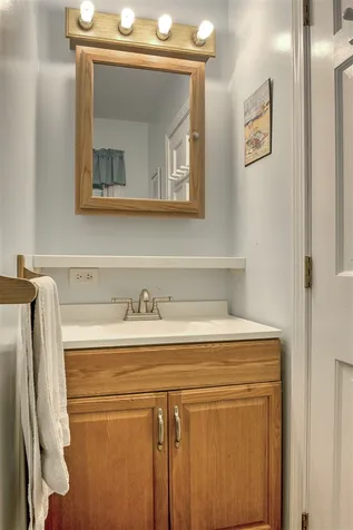 27 Partridgeberry Lane Swanzey NH 03446