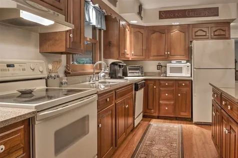 27 Partridgeberry Lane Swanzey NH 03446