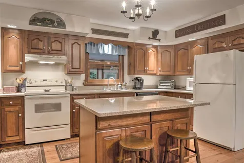 27 Partridgeberry Lane Swanzey NH 03446