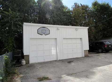 741 Somerville Street Manchester NH 03103