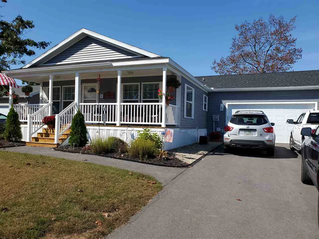 32 Alexandra Lane Rochester NH 03867