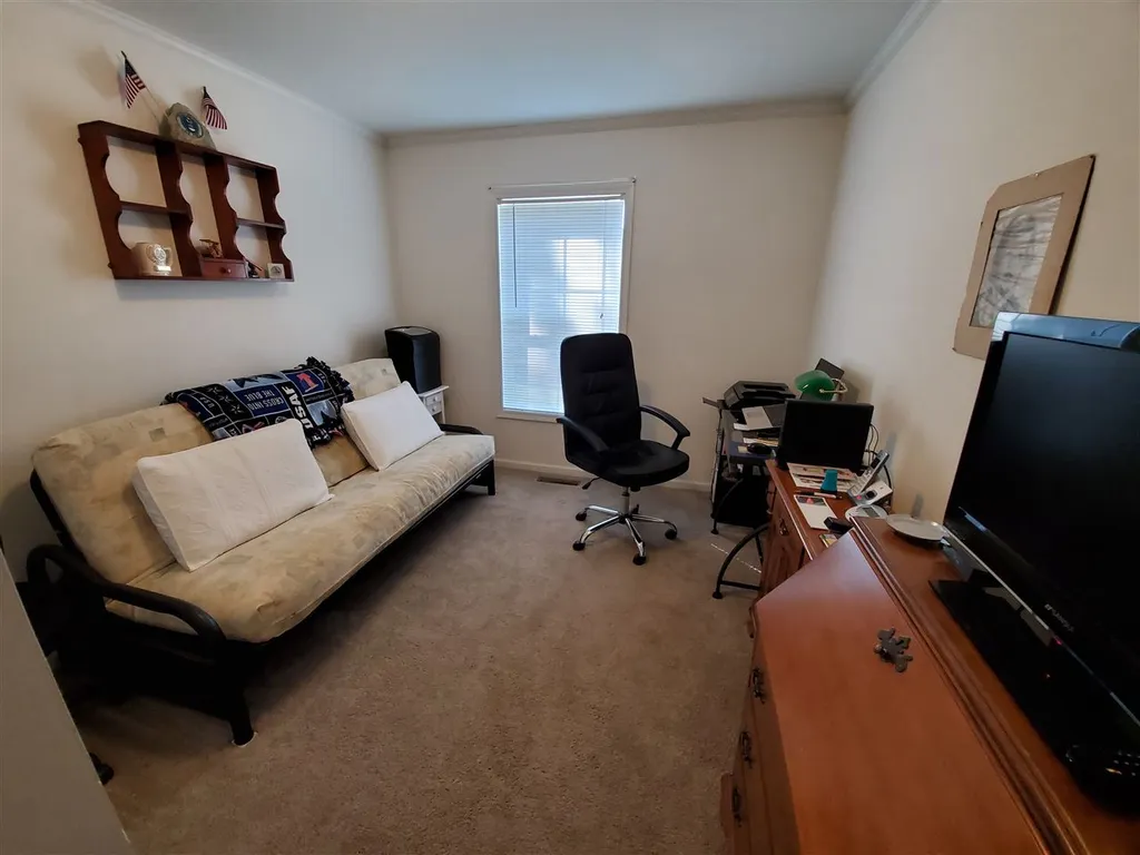 32 Alexandra Lane Rochester NH 03867