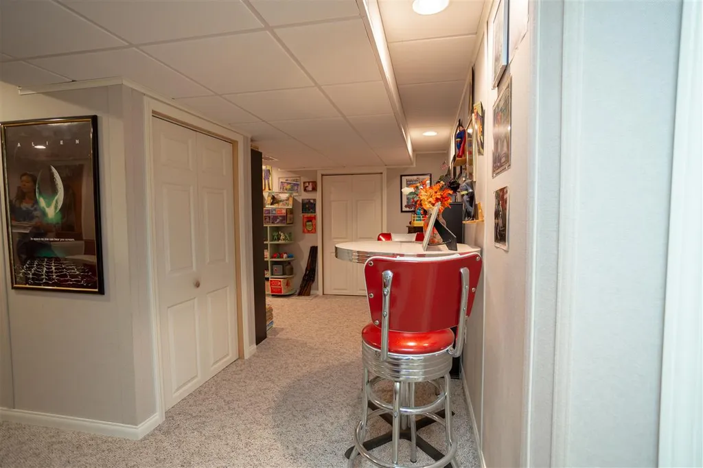3 Quaker Drive Derry NH 03038