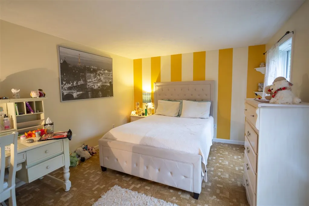 3 Quaker Drive Derry NH 03038