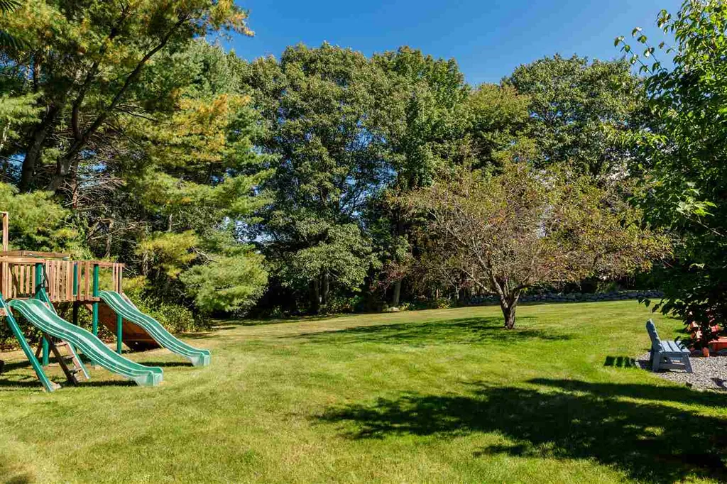 34 Fielding Way Rye NH 03870